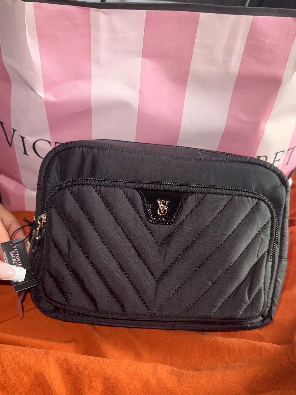 Victoria's Secret Black Chevron Quilted Makeup Bag Pouch – NWT